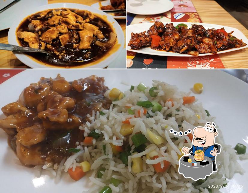 Food at Hong Kong Bistro