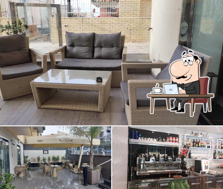Siediti a un tavolo di Pasticceria D'Angelo Antonio