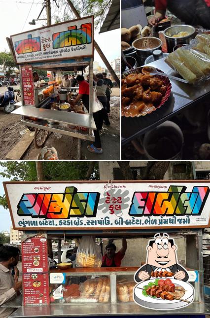 Food at Chamunda Dabeli