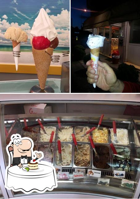 Fior Di Gelato serve un'ampia varietà di dolci