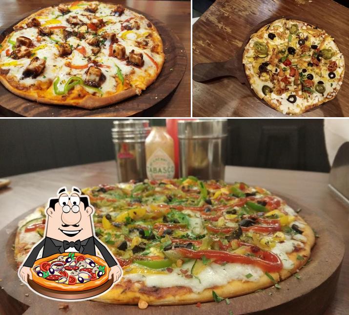 Order pizza at Piazza Napoli Order pizza at Piazza Napoli