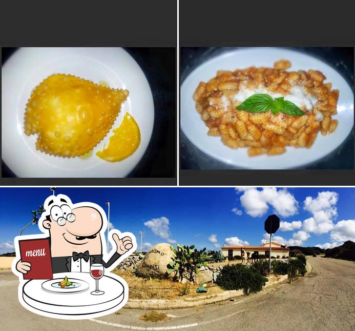 Tra le diverse cose da Ristorante dell'Agriturismo Campesi si possono trovare la cibo e esterno