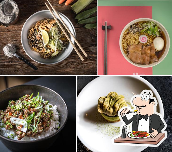 Platti al Staj Noodle Bar Chiaia