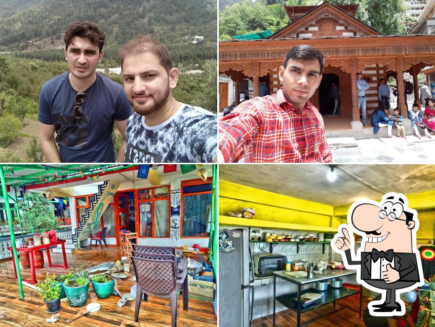 See this pic of Cafe Babushka