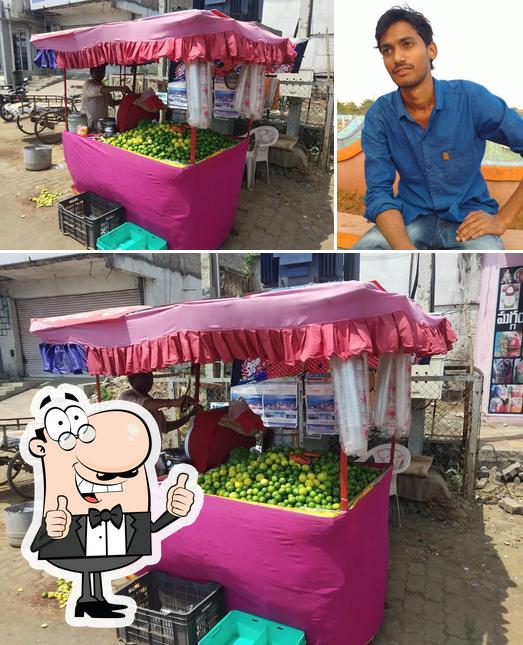 Look at the image of Karthik Tea Cafe