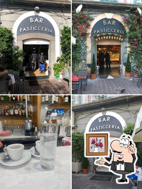 Gli interni di Pasticceria Agrillo “dal 1924”