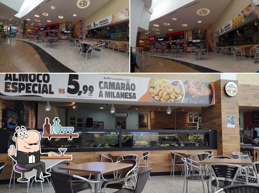 Veja imagens do interior do Restaurante Casa Açoriana