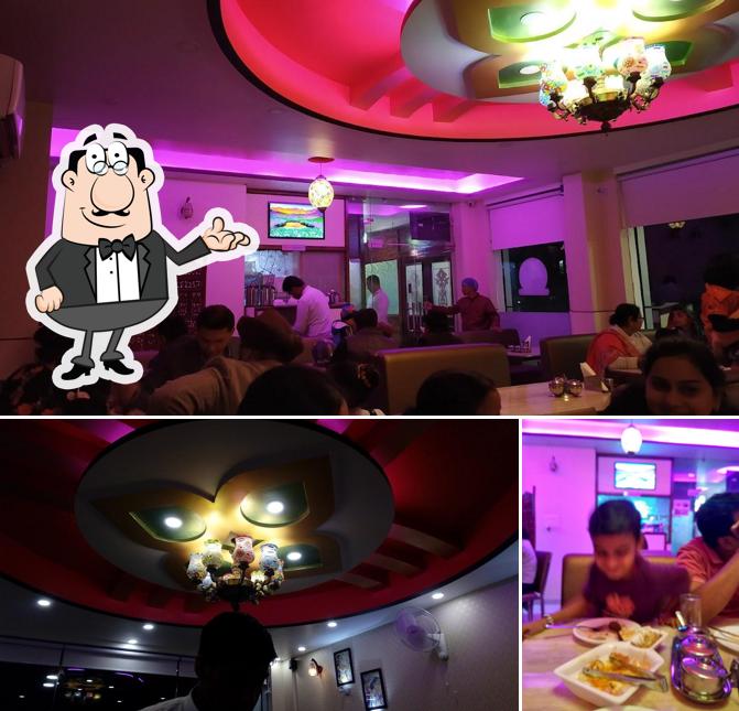 Check out how Wah Ji Wah Restaurant looks inside