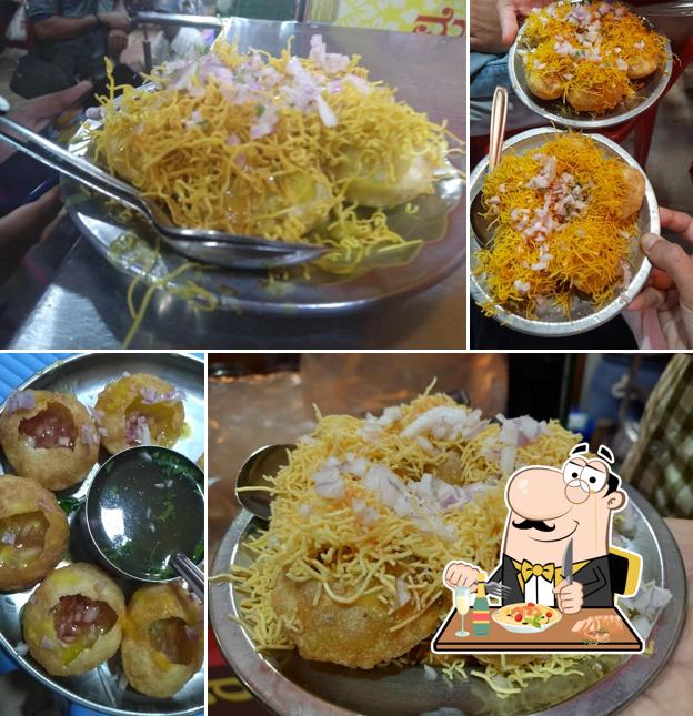 Pad thai at Megha Chat Center