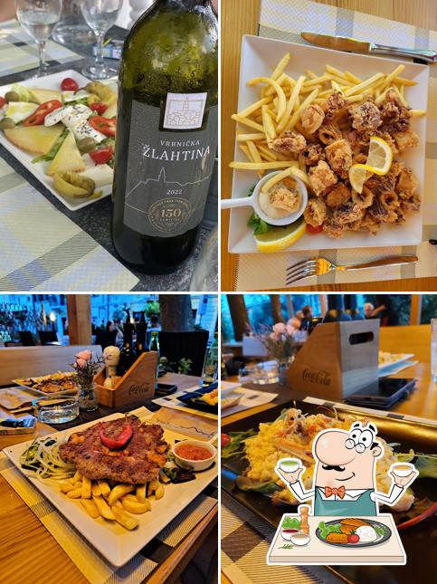 Cibo al Buffet Giardin