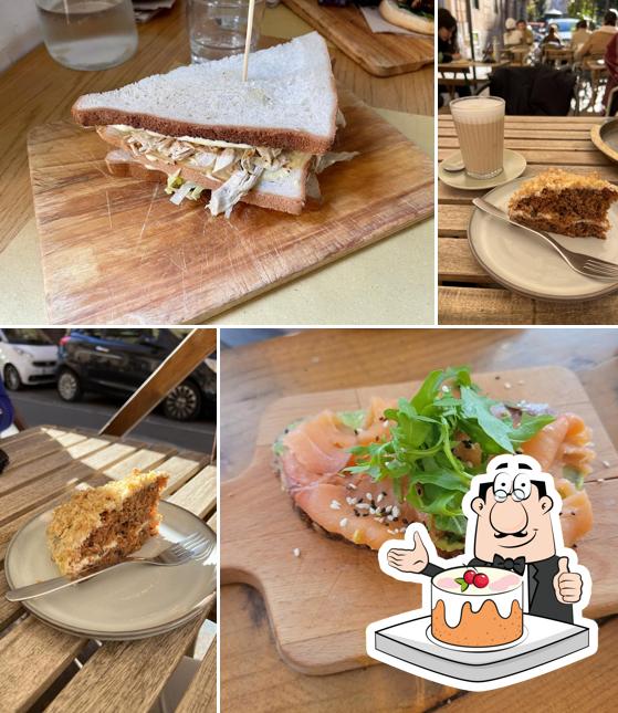 Torte di carote al Materia Cafe