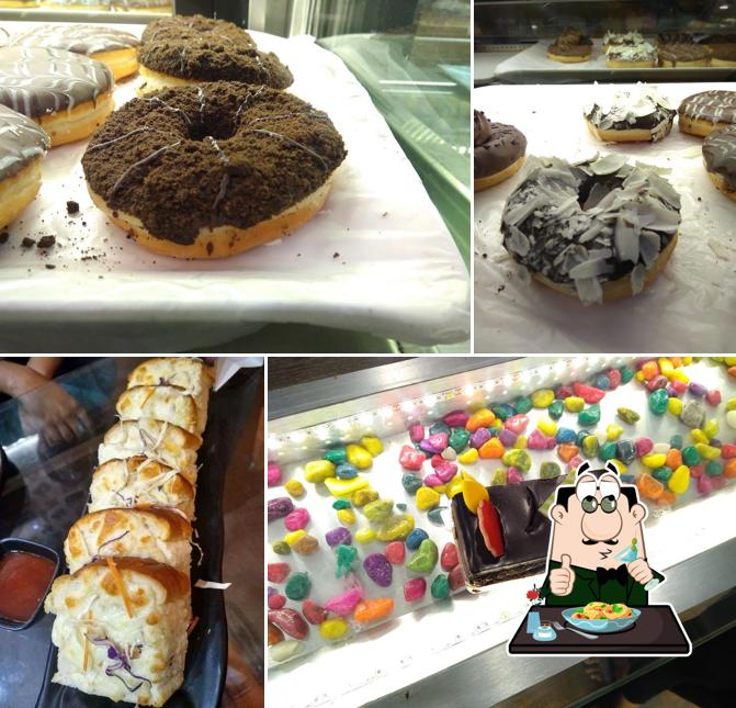 Food at Ribbons and Balloons - The Cake Shop