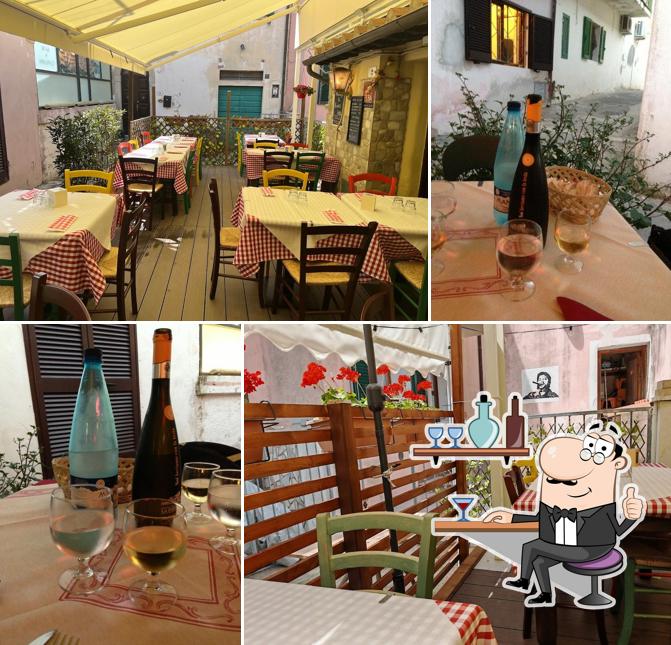 Gli interni di Trattoria Pizzeria Il Vicoletto
