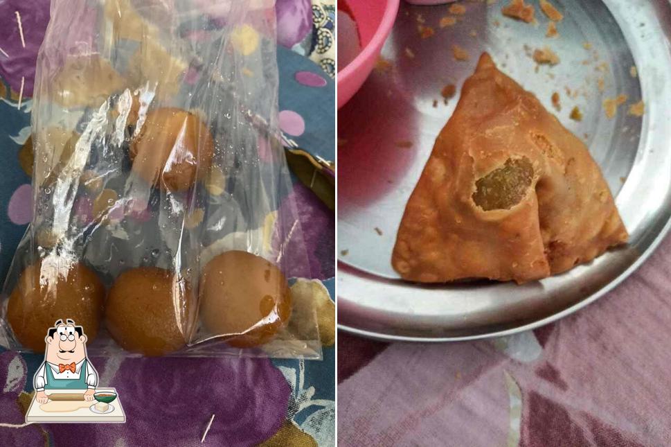 Samosa at Bikaneri Mithai Wala