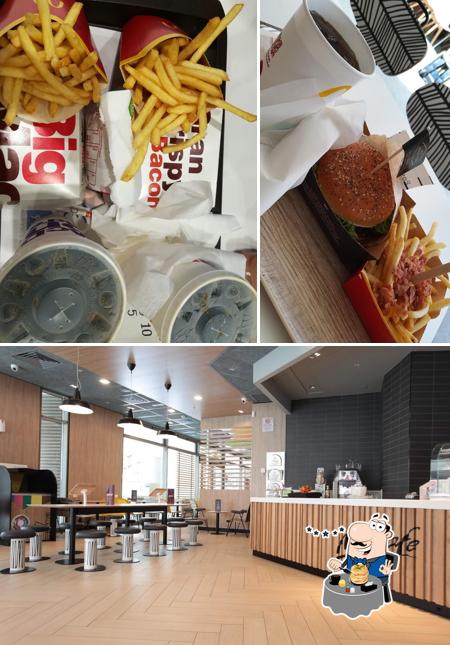 Guarda la foto che presenta la cibo e interni di McDonald's
