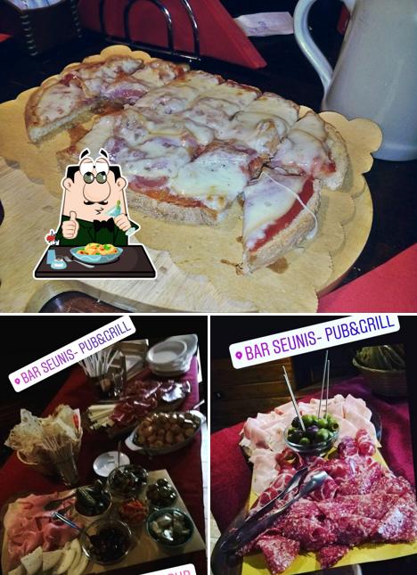 Platti al Bar Seunis Pub & Grill
