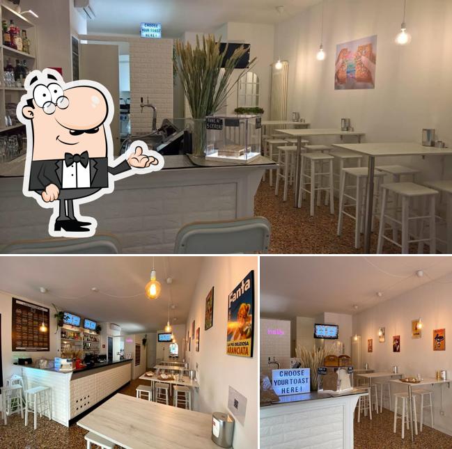 Gli interni di Toasteria Gourmet