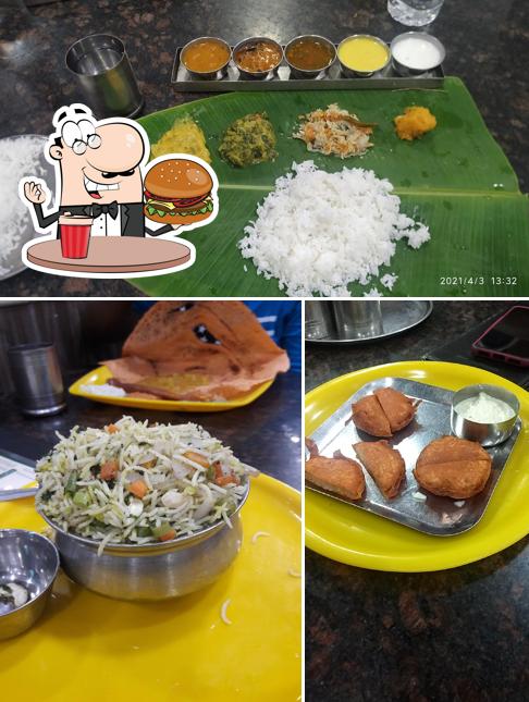 Order a burger at Hotel Shri Ramanaas