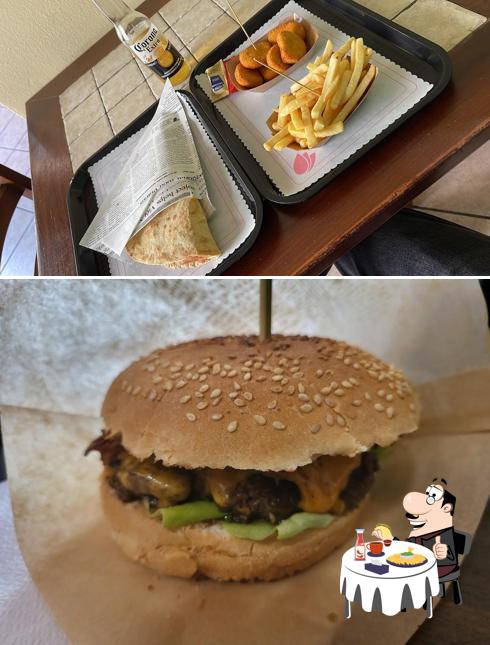 Ordina un hamburger a Piadineria Gourmet