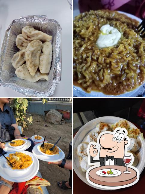 Food at Momos Cart