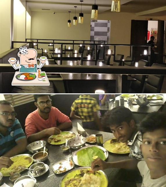 Food at COUUNTRY KITCHEN RESTAURANT