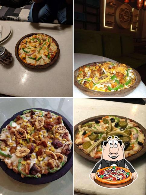 Order pizza at Love & Latte R-City