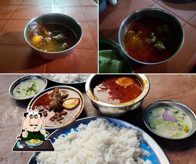Food at Maa Matihandi Mansha