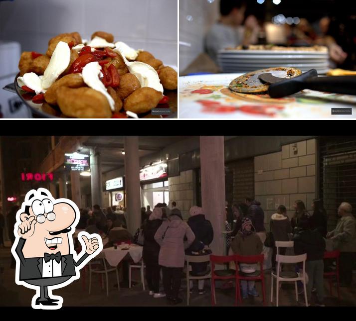 La immagine della interni e cibo di Le Comiche a casa