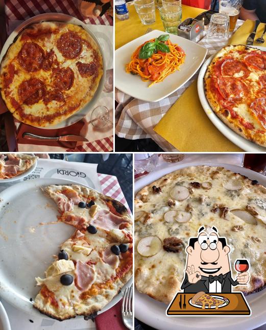 Prenditi una pizza a Giordi Ristorante