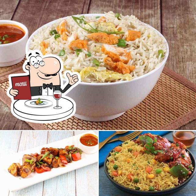 Food at Manohar Fast Food