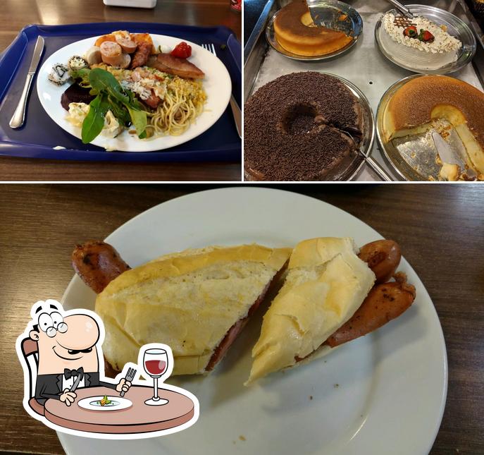 Comida em Restaurante Graal Alemão