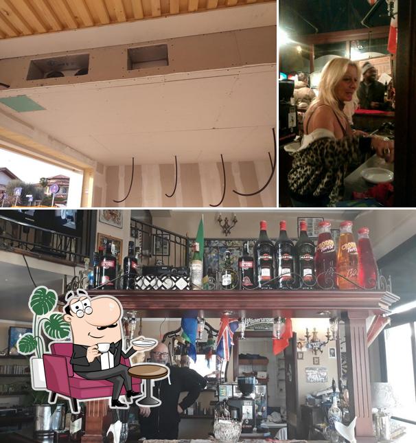 Siediti a un tavolo di Pub Rebel 8