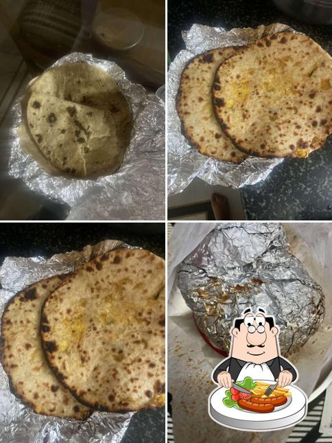 Food at Gyan Vaishnav Dhaba