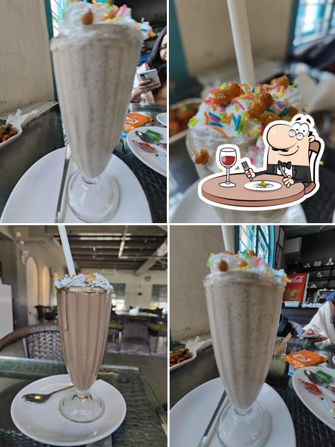 Food at Hangouts Restaurent