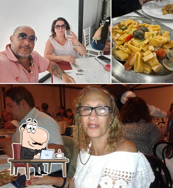 Dai un'occhiata agli interni di Costa Corsara