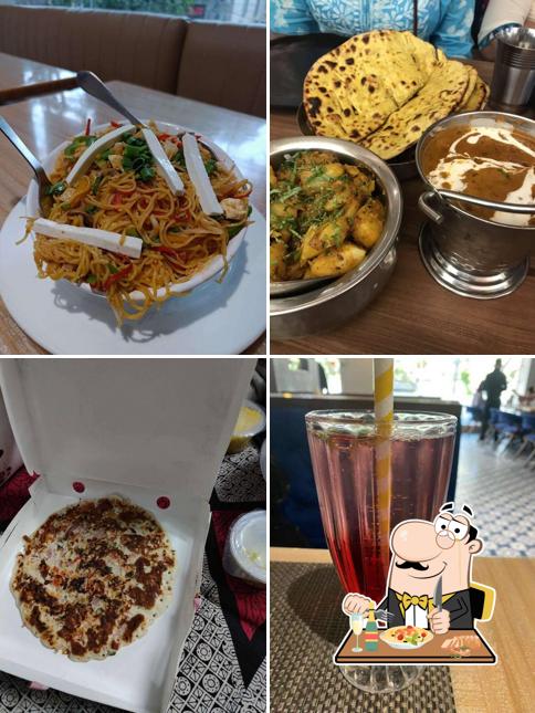 Pad thai at Dasaprakash - Ashok Vihar