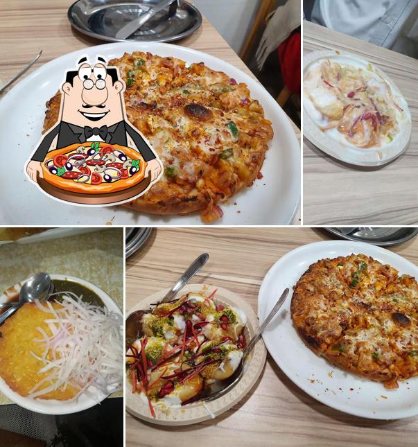 Get pizza at R.S. KHURANA FOOD CORNER