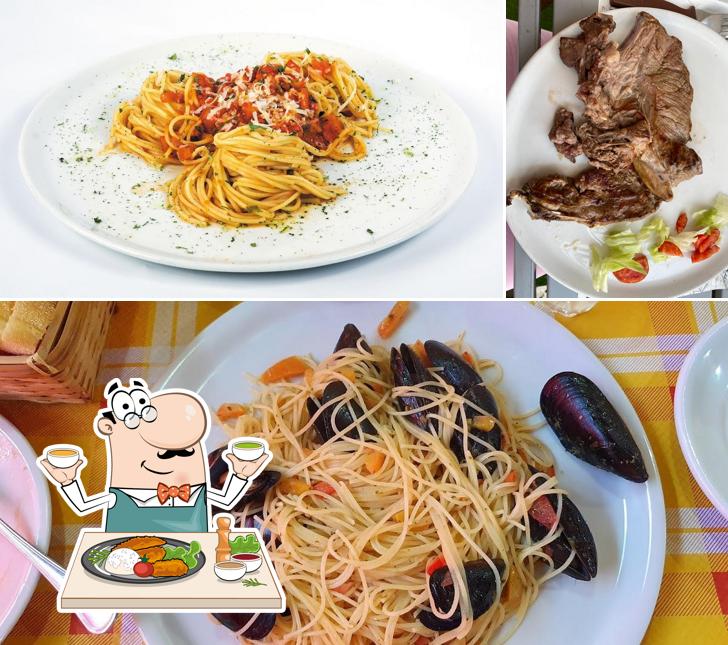 Platti al Pizzeria Osteria Bar Carlitòs Tuveri Gabriele