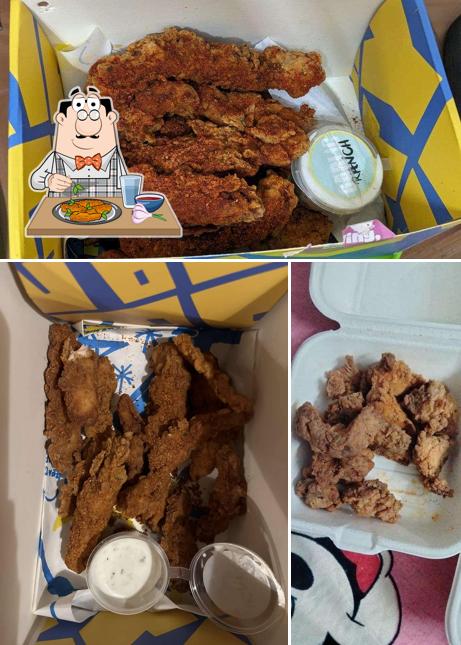 Chicken wings at Hungry Hive