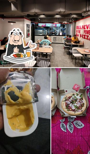 Take a look at the picture depicting food and interior at Pizza Hut Shanthi Nagar West, Hosur