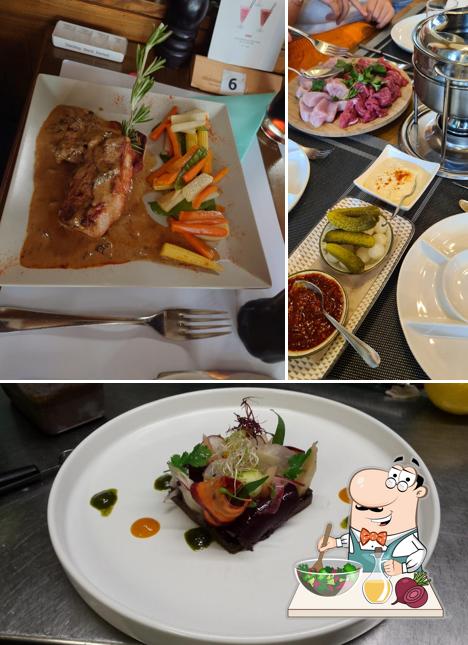 Insalata di barbabietole al CHEMIN DE FER Cafe-Restaurant -Pizzéria