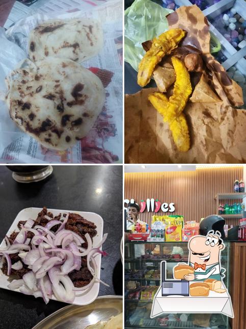 Garlic bread at Chillies Restaurant Alappuzha