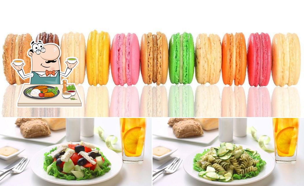 Food at L'Opéra Select City Walk