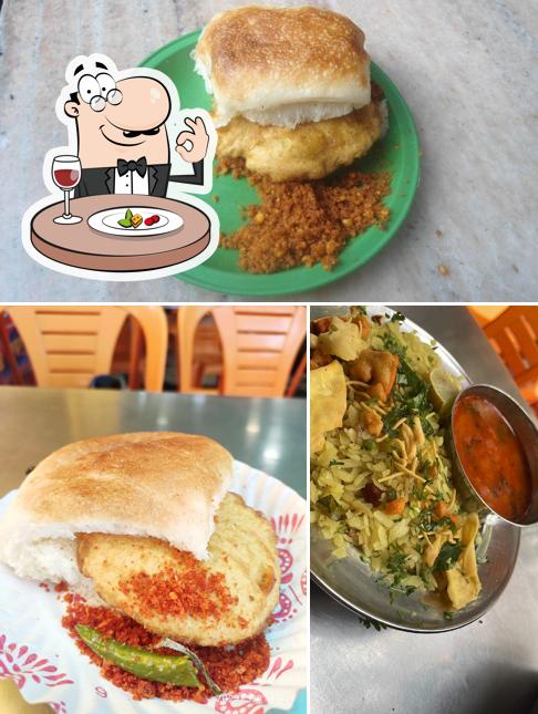 Food at Joshi Wadewale