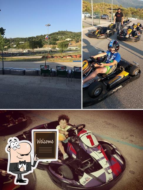 Guarda questa immagine di Go Karting