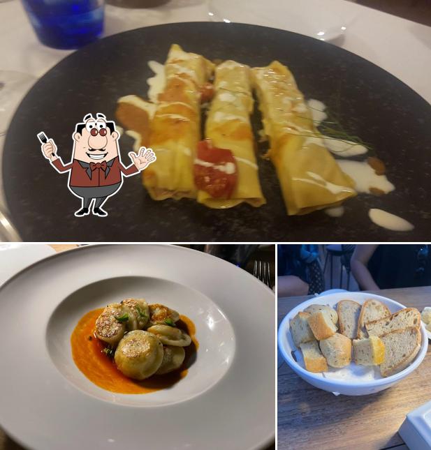 Platti al Ristorante EEA