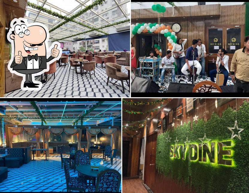 Skydine Rooftop Cafe, Restaurant and Lounge
