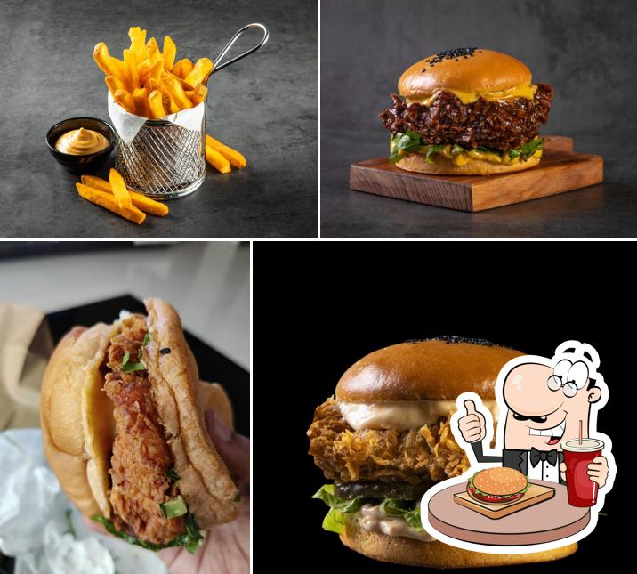 Hamburger at GOOD FLIPPIN' BURGERS