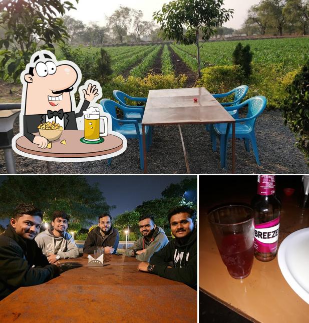 Order a glass of light or dark beer