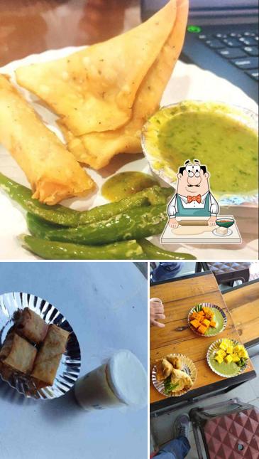 Samosa at Jalaram Lassi Center And Khaman House